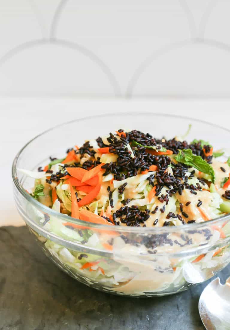 Accompaniment Salad With Cabbage and Miso Dressing