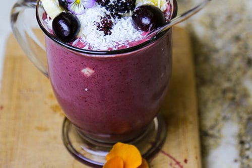 Easy Orange Berry Açai Bowl