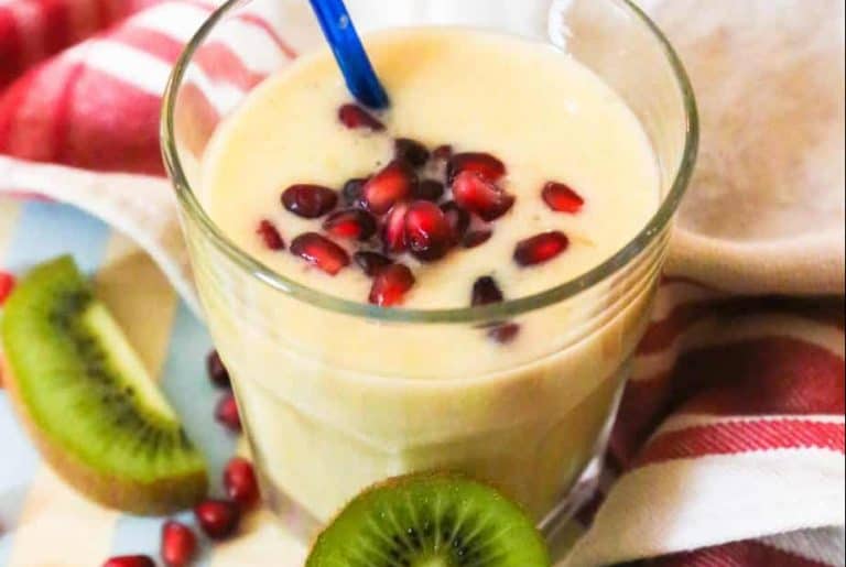 Mango and Banana Smoothie