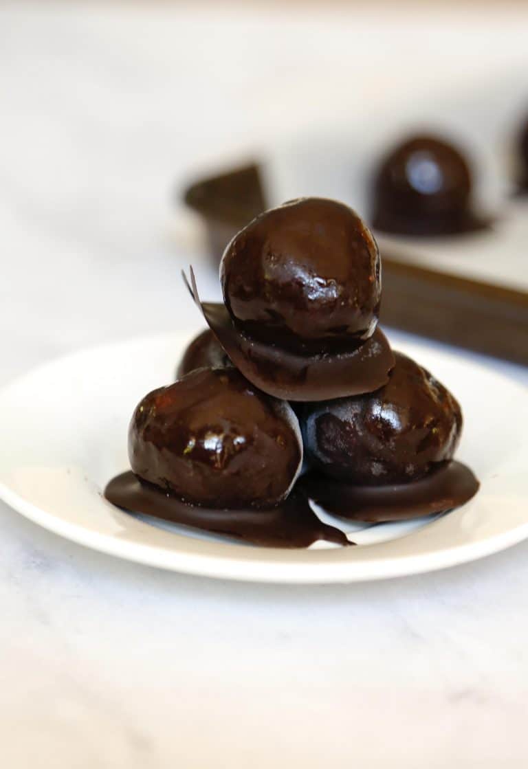 Vegan Chocolate Truffles with Cashew Filling