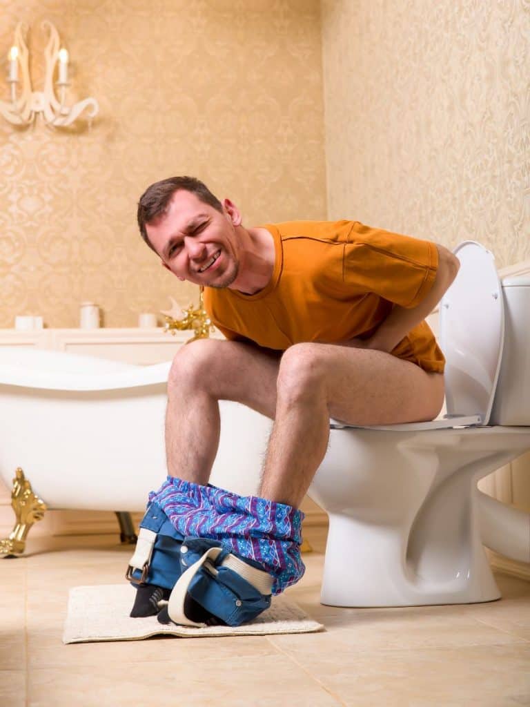 man sitting on toilet is soup good for diarrhea?