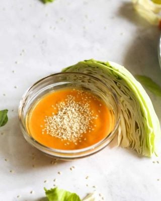 This 5 ingredient ginger miso dressing is better than the restaurant! It's thick and creamy with just the right amount of saltiness and sweetness. Pour it over salads or use it as a dip for veggies🌱❤️🌱
.
.
You can find the recipe on our website! https://www.eatingworks.com/carrot-ginger-miso-dressing-vegan/#recipe
.
.
Looking for more homemade gluten-free plant based recipes? Follow @eatingworks and join our community🌱❤️🌱
.
.
.
#carrot #ginger #miso #saladdressing #veganrecipes #rawveganrecipes #glutenfreerecipes #glutenfreediet #eatingworks #eatingworksfl #healthyfood4happybodies